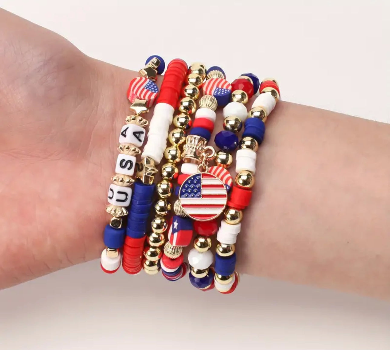 Patriotic USA Flag Bead Stretch Bracelet - Red, White, and Blue Multilayer Elastic Wristband for Independence Day, Elegant Vacation Accessory